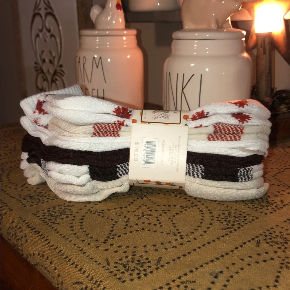 Rae Dunn Fall Themed 6 Pair Women’s Cushioned Quarter Socks Shoe Size 4-10